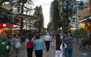 Cavill_Avenue,_Surfers_Paradise